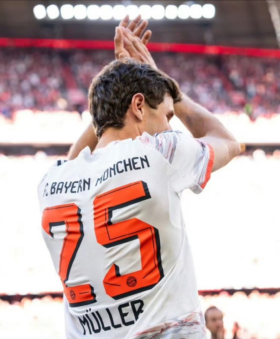 凯恩重返赛场,重返赛场首场状态出色,曼联观众沸腾!全场沸腾不已的简单介绍 凯恩重返赛场,重返赛场首场状态出色,曼联观众沸腾!全场沸腾不已的简单介绍