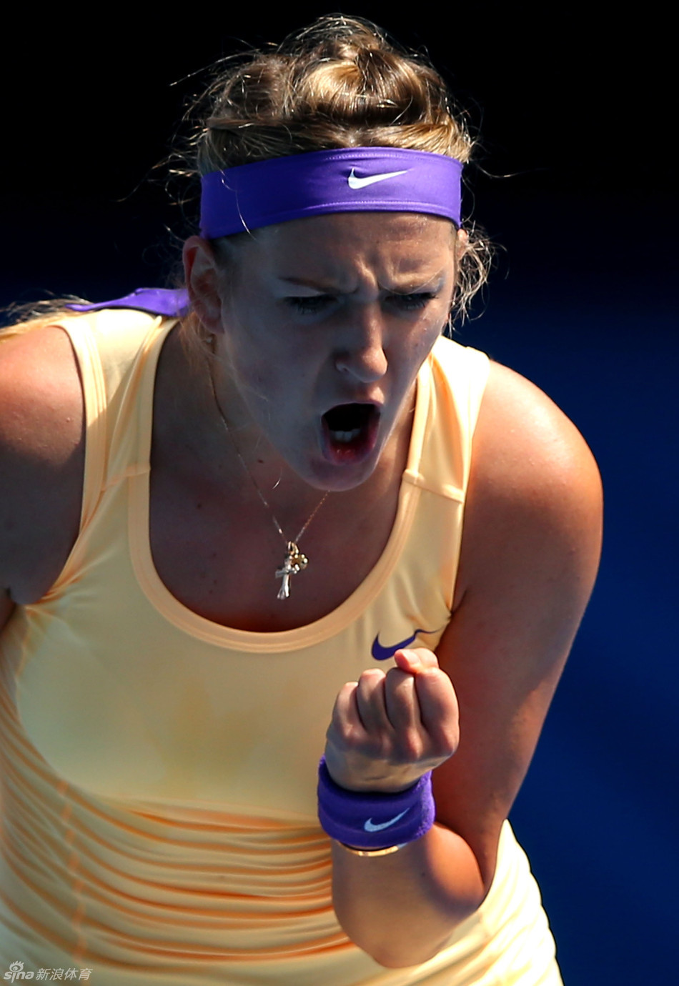 阿扎伦卡意外战胜中国队,战术调整引爆全场!赢得满堂喝彩 阿扎伦卡意外战胜中国队,战术调整引爆全场!赢得满堂喝彩