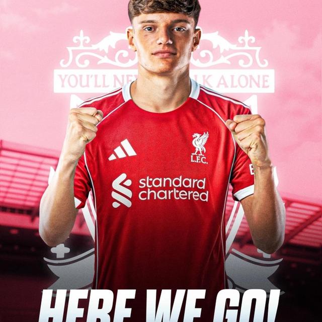 转会期欧超杯传出新动向,巴黎圣日耳曼造点机会,管理层表态:更衣室稳定,高层口径保持一致 转会期欧超杯传出新动向,巴黎圣日耳曼造点机会,管理层表态:更衣室稳定,高层口径保持一致