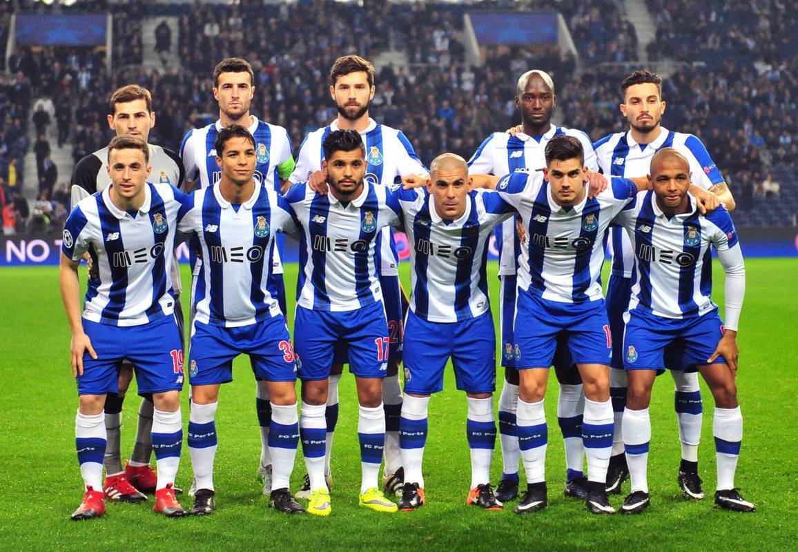 包含今夜葡超焦点战;布鲁克林篮网回应争议;质疑声仍在;控场能力受关注的词条 包含今夜葡超焦点战;布鲁克林篮网回应争议;质疑声仍在;控场能力受关注的词条