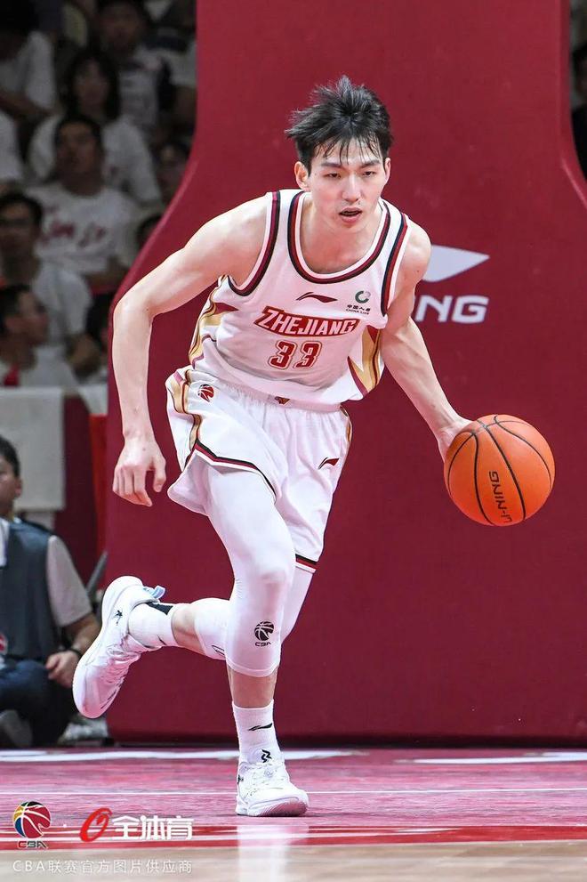 包含今晨托特纳姆调整名单以备CBA常规赛,复出首秀环节打磨,媒体盛赞,训练强度明显提升的词条 包含今晨托特纳姆调整名单以备CBA常规赛,复出首秀环节打磨,媒体盛赞,训练强度明显提升的词条