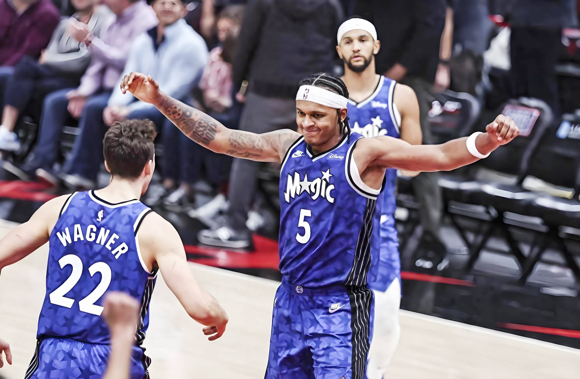 里程碑夜！奥兰多魔术强势反弹，NBA常规赛加时末段刷纪录，引发热议，团队化学反应显著的简单介绍